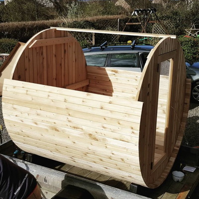 Familia roja de Cedar Barrel Sauna House For del vapor de la ronda del barril de la sauna de la persona al aire libre del sitio 6